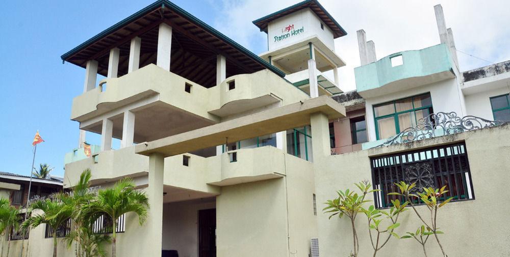 Oyo 290 Night Station Hotel Panadura Eksteriør billede