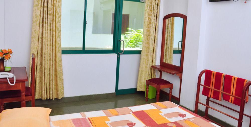 Oyo 290 Night Station Hotel Panadura Eksteriør billede