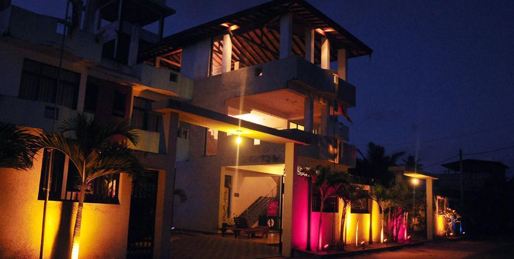 Oyo 290 Night Station Hotel Panadura Eksteriør billede
