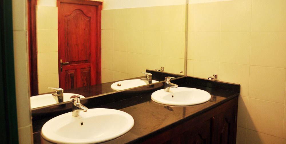 Oyo 290 Night Station Hotel Panadura Eksteriør billede