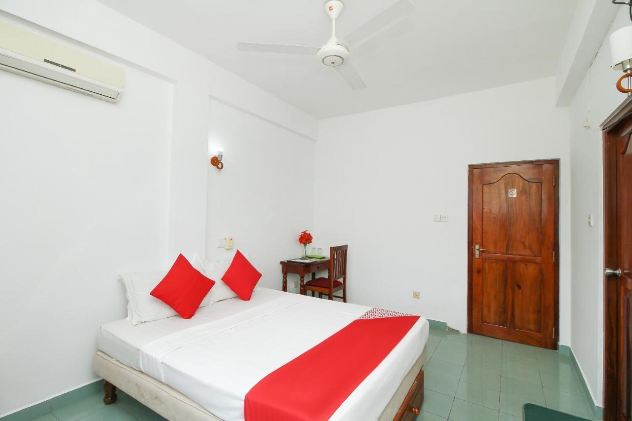 Oyo 290 Night Station Hotel Panadura Eksteriør billede