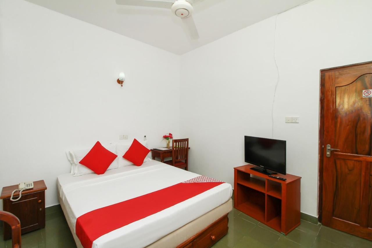 Oyo 290 Night Station Hotel Panadura Eksteriør billede