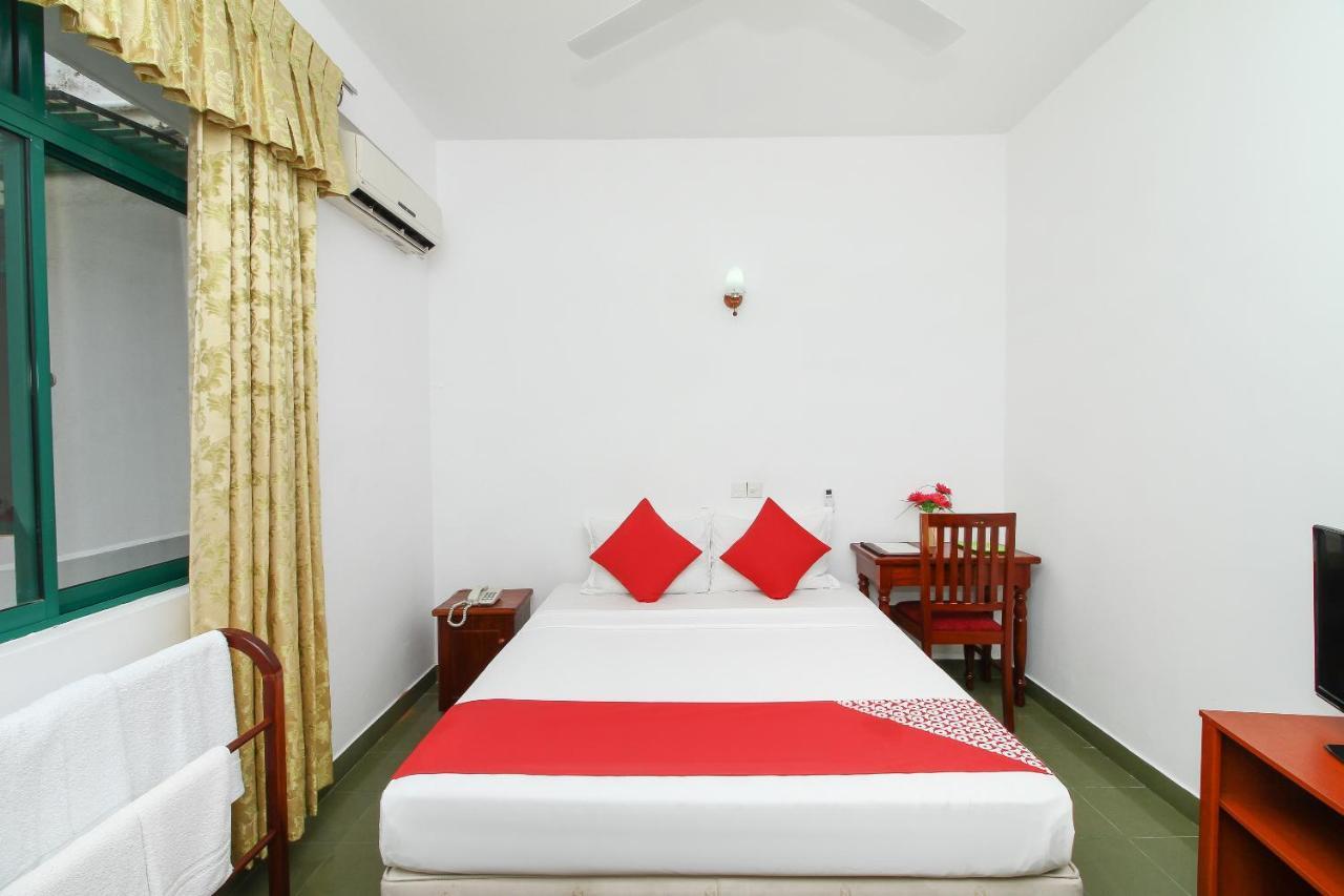 Oyo 290 Night Station Hotel Panadura Eksteriør billede